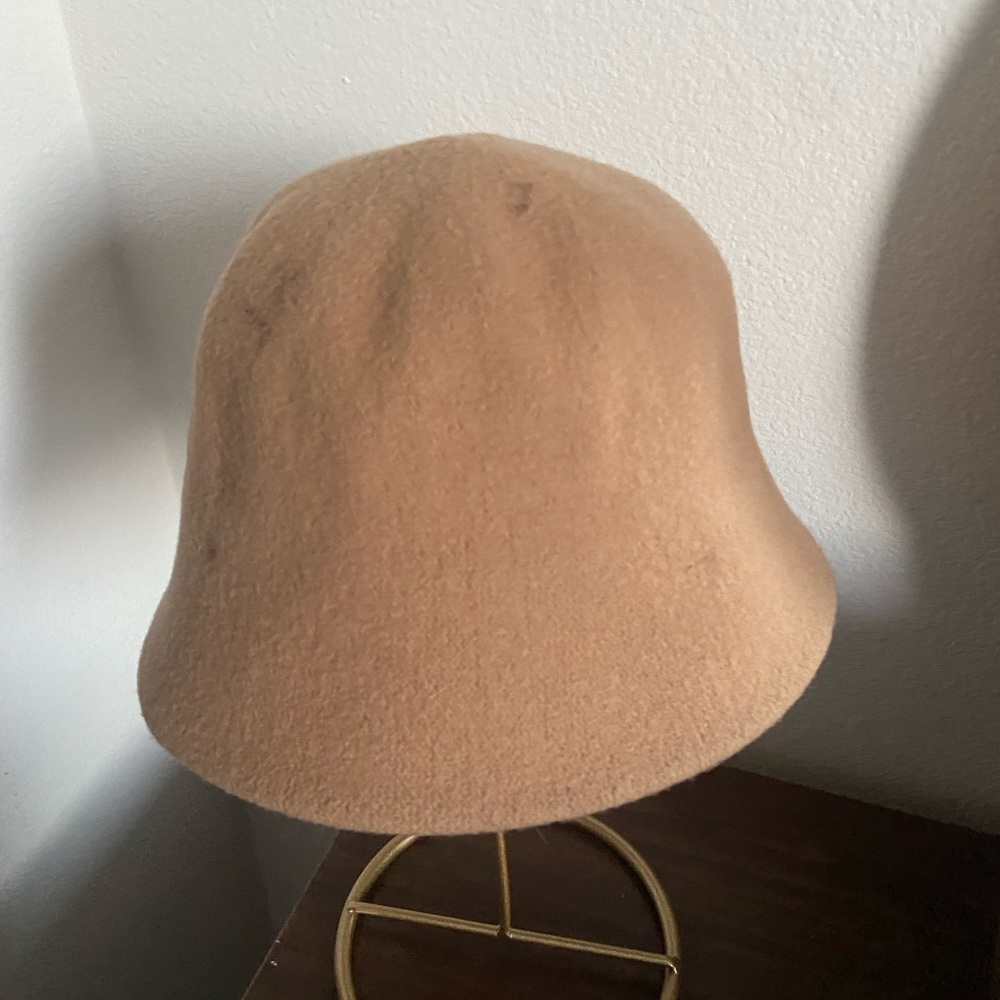 Tan bucket hat - Picture 3 of 3